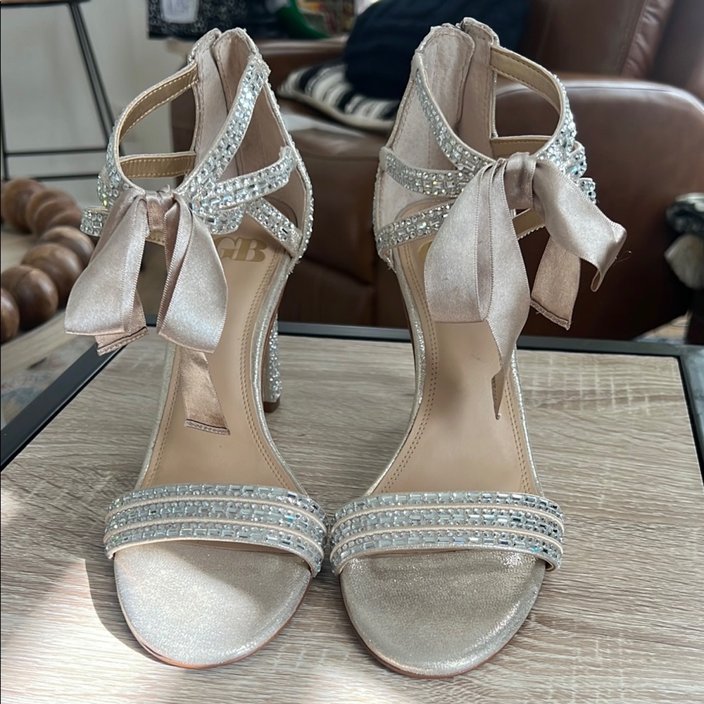 GB Gianni Bini Prom Queen Womens Rhinestone Embellished Heels
